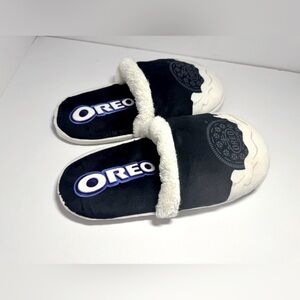 Oreo Men’s Slippers 10-11 NWOT